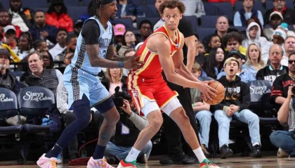 开云官网-老鹰险胜灰熊终结4连败：杰伦32+15+8 莫兰特23+12丢绝杀