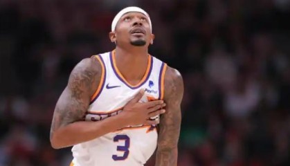 转机！比尔愿放弃交易否决权 或联手字母哥利拉德