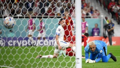 开云体育入口-青黄不接哥斯达黎加吞惨案，英雄迟暮纳瓦斯难救主